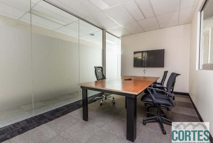 12/2 Ambitious Link Bibra Lake WA 6163 - Image 4