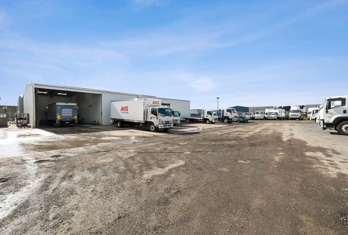 354 - 356 Dowling Street Wendouree VIC 3355 - Image 12