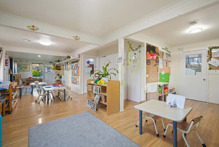 18 Cristata Avenue Endeavour Hills VIC 3802 - Image 4