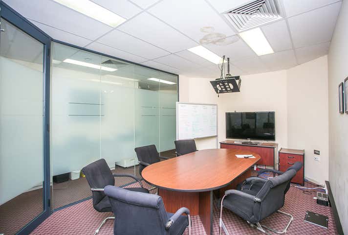 7 Tacoma Circuit Canning Vale WA 6155 - Image 12