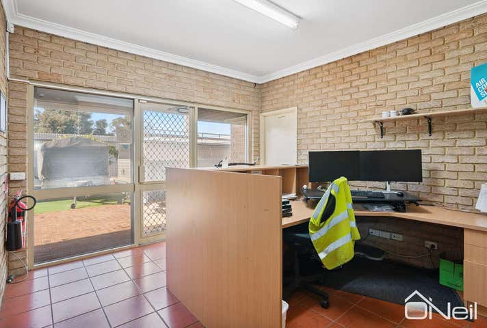 153 Chisholm Crescent Kewdale WA 6105 - Image 8