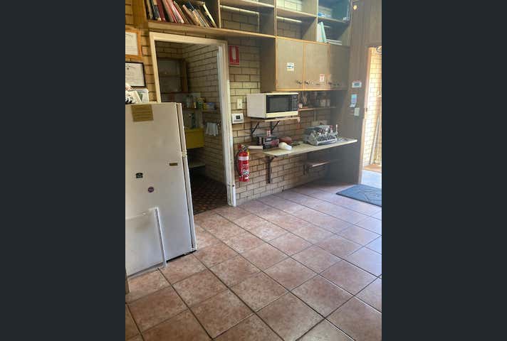 70 Barrack Street Merredin WA 6415 - Image 18