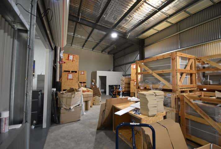 2/7 McKoy Street Wodonga VIC 3690 - Image 6