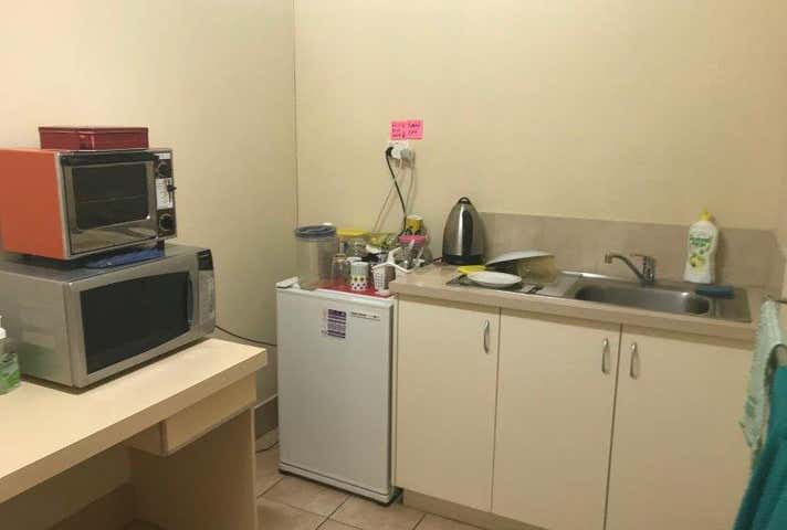 2/30 Buckingham Dr Wangara WA 6065 - Image 8