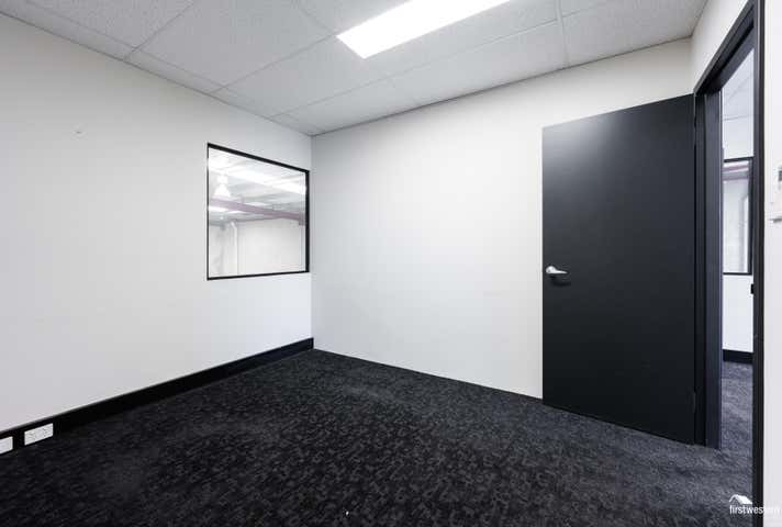 2/72 Berriman Drive Wangara WA 6065 - Image 8