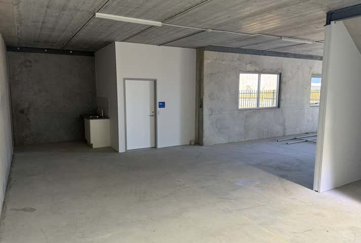 94 GREENWICH PARADE Neerabup WA 6031 - Image 33