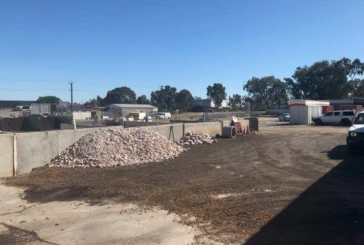 236 Gnangara Rd Landsdale WA 6065 - Image 3