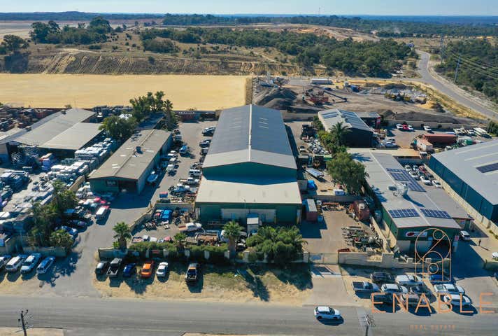 1B & 4, 12 Avery Street Neerabup WA 6031 - Image 16