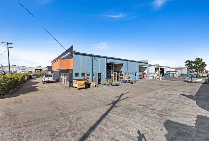 3/325-327 Taylor Street Wilsonton QLD 4350 - Image 4