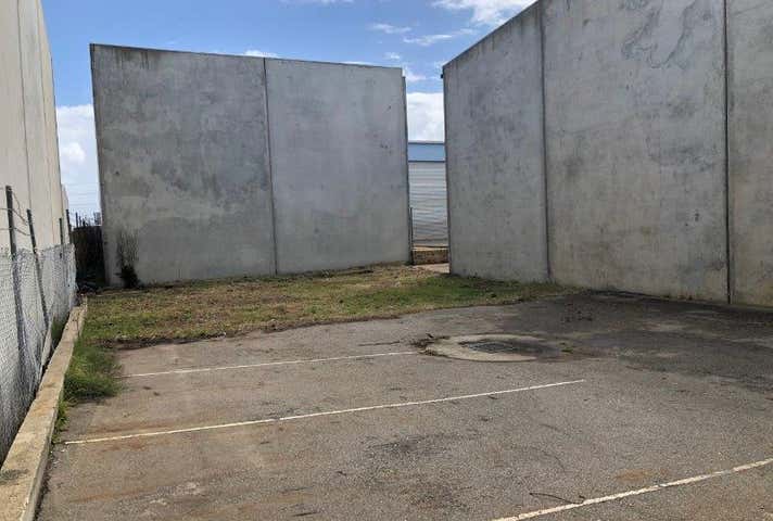 Unit 6, 32 Howson Way Bibra Lake WA 6163 - Image 10