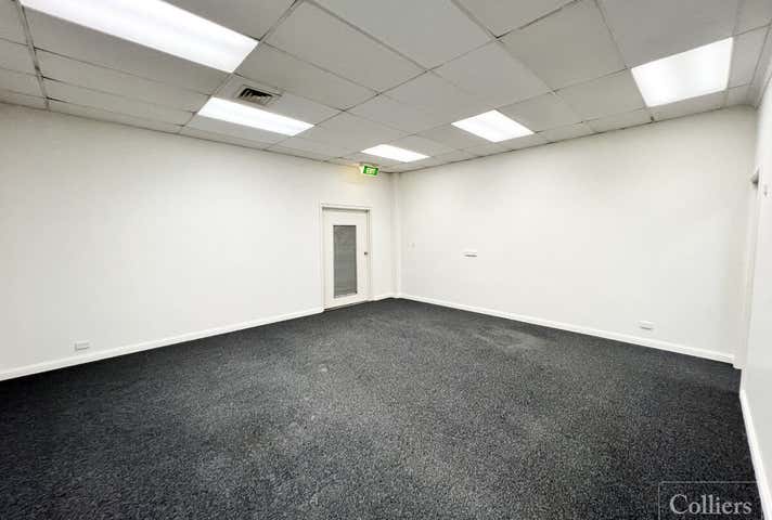 2/238 Charters Towers Road Hermit Park QLD 4812 - Image 7