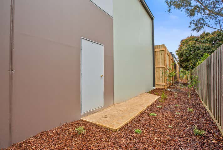 11/42 Orchard Street Kilsyth VIC 3137 - Image 5