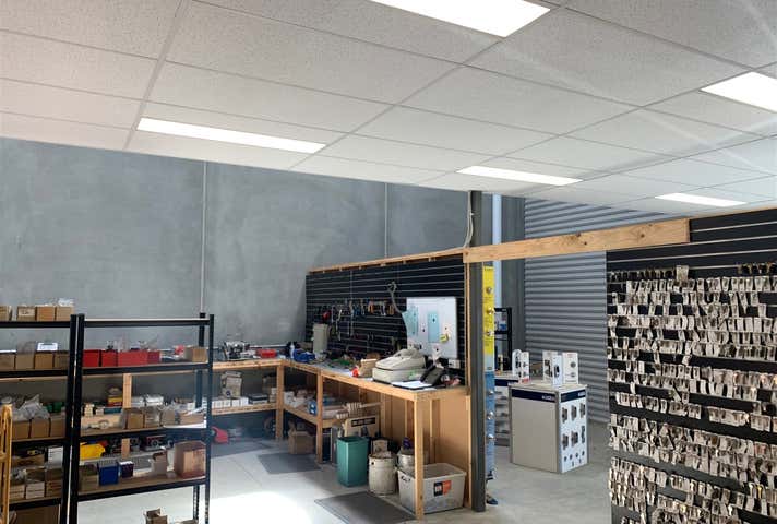 4 Ginibi Drive Altona North VIC 3025 - Image 2