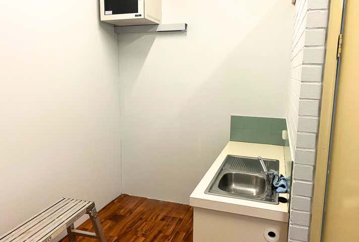 OFFICE/DISPLAY/WAREHOUSE, 1/12 Day Road East Rockingham WA 6168 - Image 8