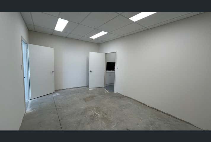 2/11 Argong Chase Cockburn Central WA 6164 - Image 3