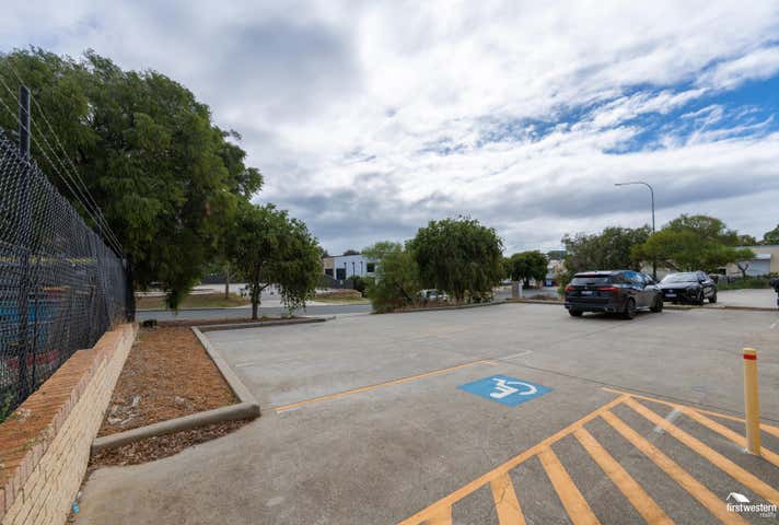 1/7 Royce Court Joondalup WA 6027 - Image 24