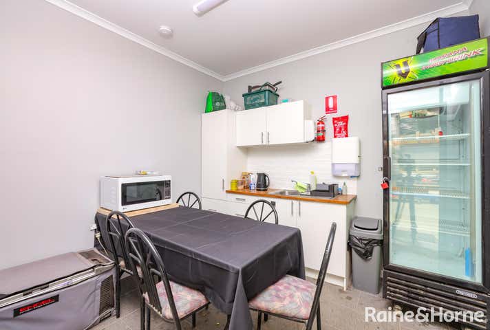 4/32 Corporation Avenue Robin Hill NSW 2795 - Image 10