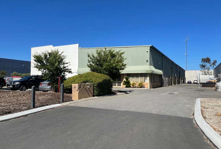 21 Denninup Way Malaga WA 6090 - Image 29