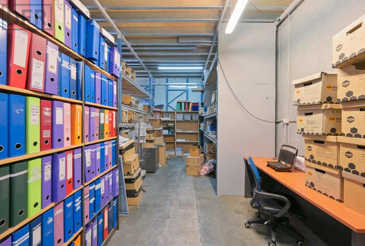 2/5 Sequoia Place Bibra Lake WA 6163 - Image 11