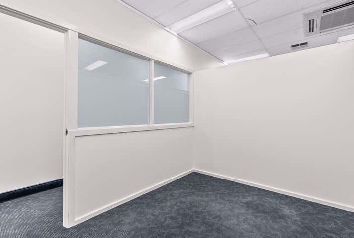 9/240 Pakington Street Geelong West VIC 3218 - Image 4