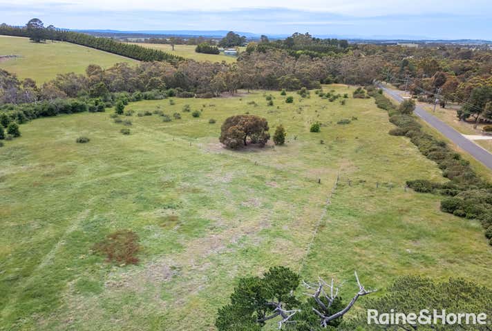 163 Main Road Riddells Creek VIC 3431 - Image 4