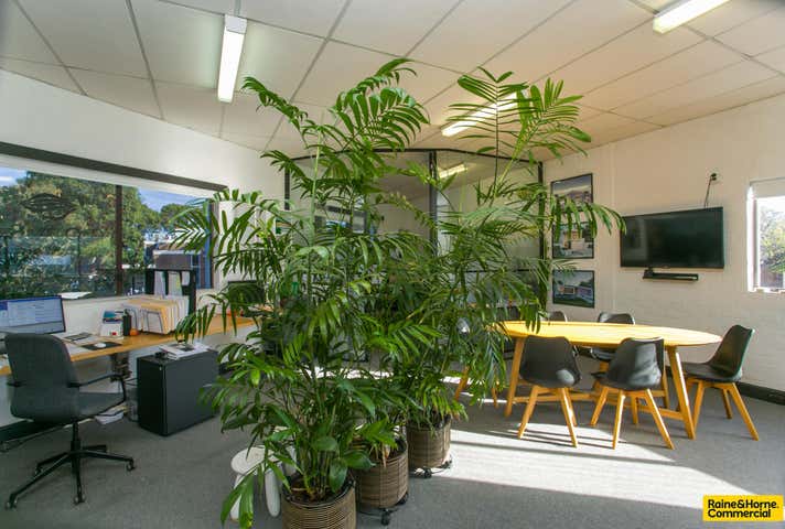 Suite 6, 194 Scarborough Beach Road Mount Hawthorn WA 6016 - Image 9