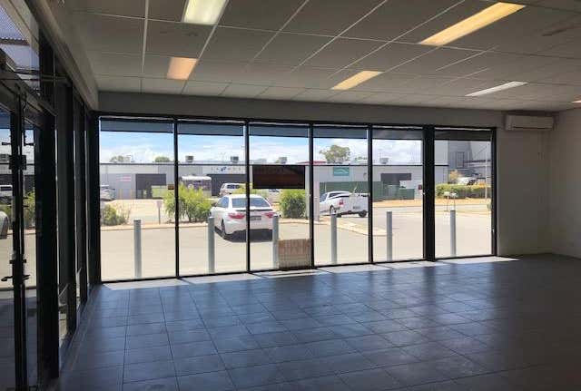 Unit 2, 76 Reserve Drive Mandurah WA 6210 - Image 2