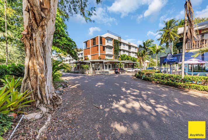 8/71 Williams Esplanade Palm Cove QLD 4879 - Image 9