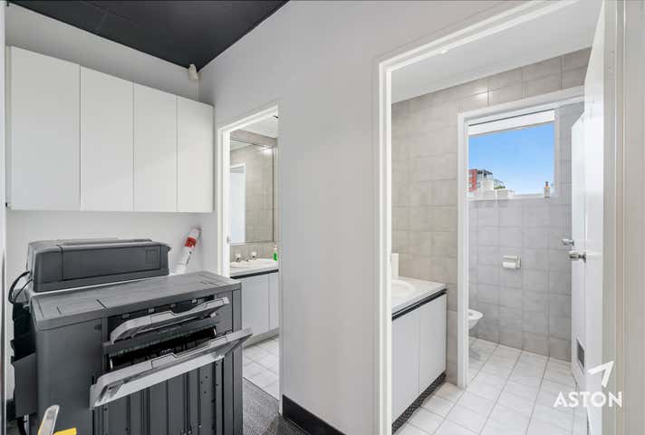 Ground & First Floor/209 Balaclava Road Caulfield North VIC 3161 - Image 9