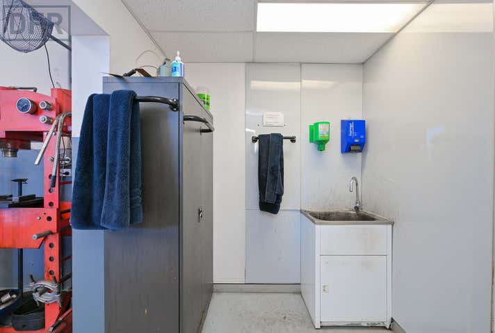 1/30 Hammond Road Cockburn Central WA 6164 - Image 13