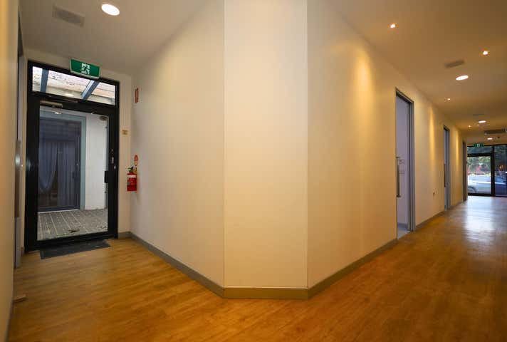 1/12 Langmore Lane Berwick VIC 3806 - Image 4