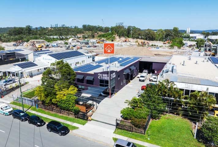 1/21 Taree Street Burleigh Heads QLD 4220 - Image 1