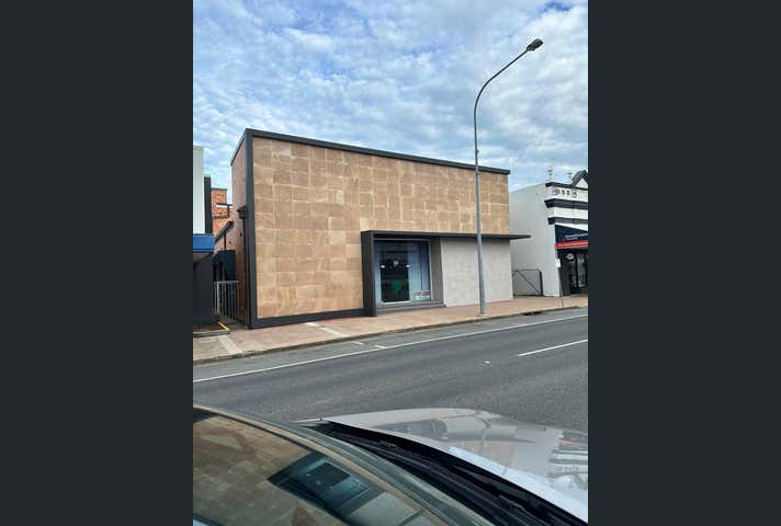 19 Sydney Street Mackay QLD 4740 - Image 1