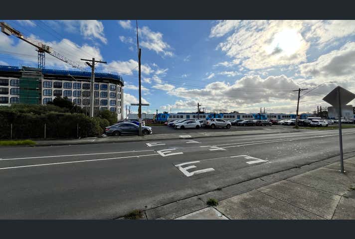 2 The Boulevard Thomastown VIC 3074 - Image 11