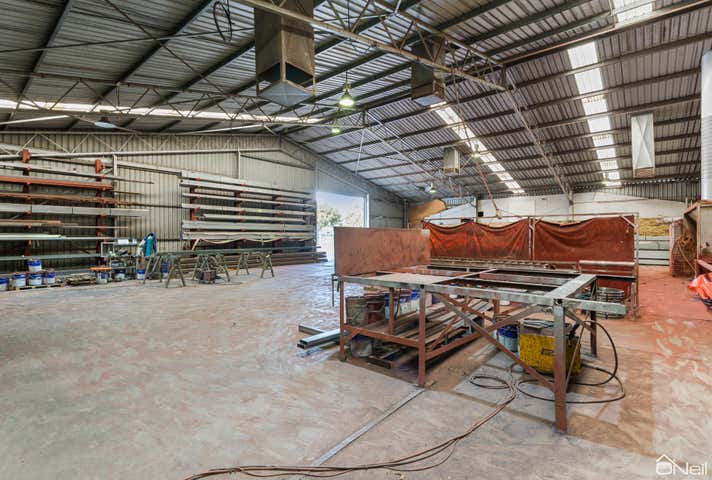 2/18 Keates Road Armadale WA 6112 - Image 11