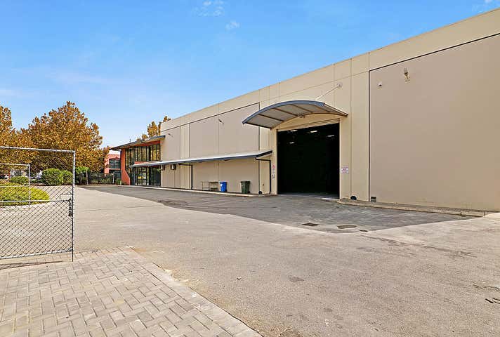 47 Catalano Circuit Canning Vale WA 6155 - Image 5