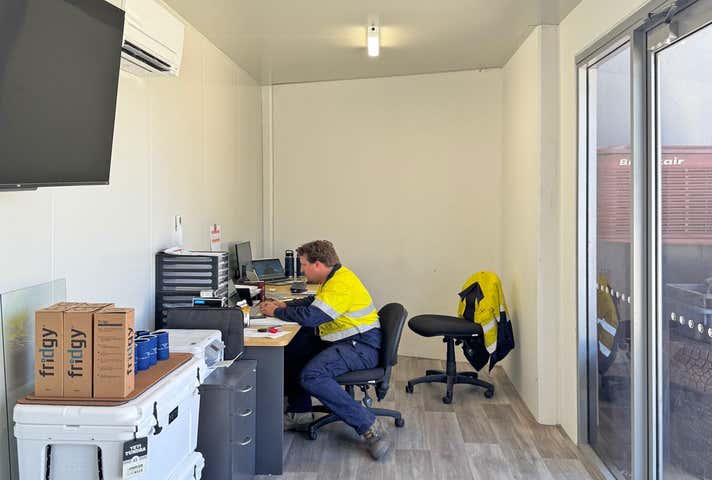 Unit 3, 16 Weedon Road Forrestdale WA 6112 - Image 3