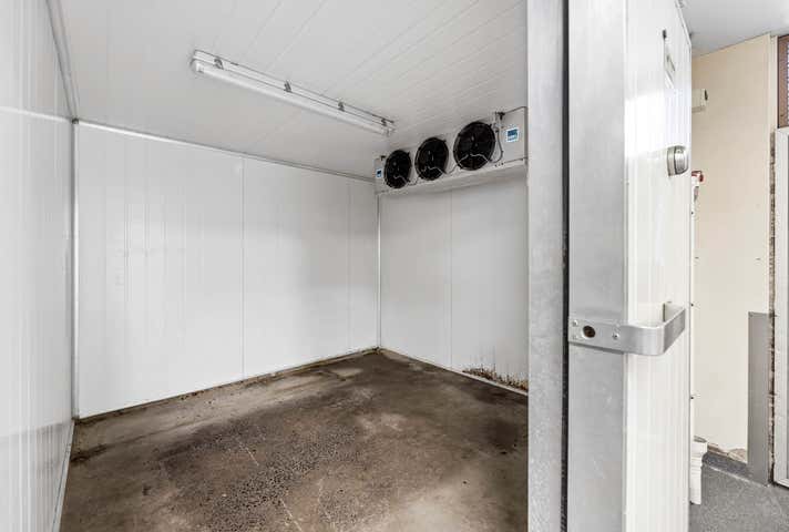 1/300 West Street Kearneys Spring QLD 4350 - Image 8