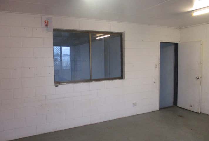 111 Hartley Street Portsmith QLD 4870 - Image 8