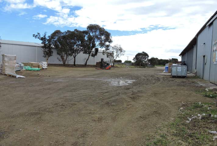 30 Bywaters Road Murray Bridge SA 5253 - Image 8