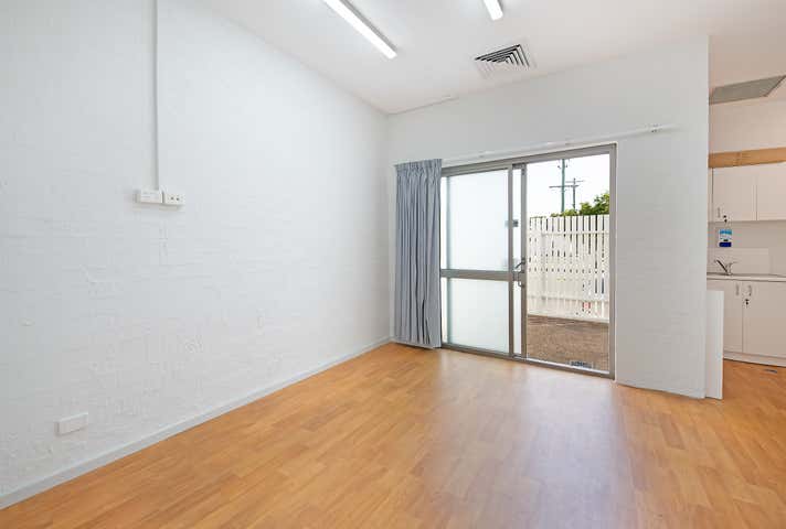 2&3/5 Hasking Street Caboolture QLD 4510 - Image 8