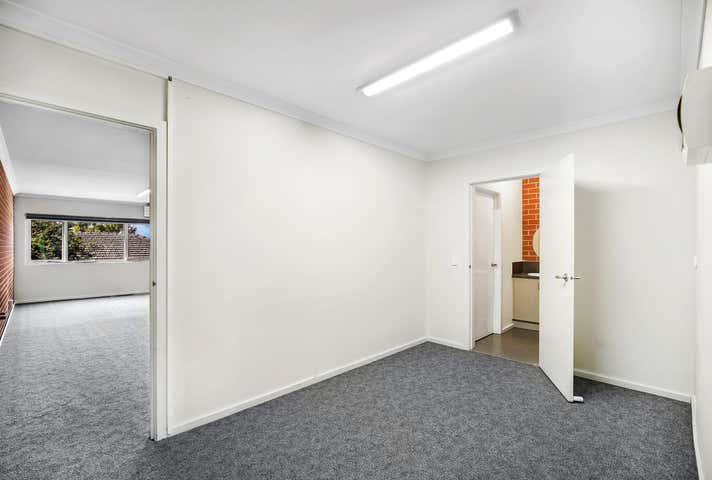 4 Pines way Craigieburn VIC 3064 - Image 3