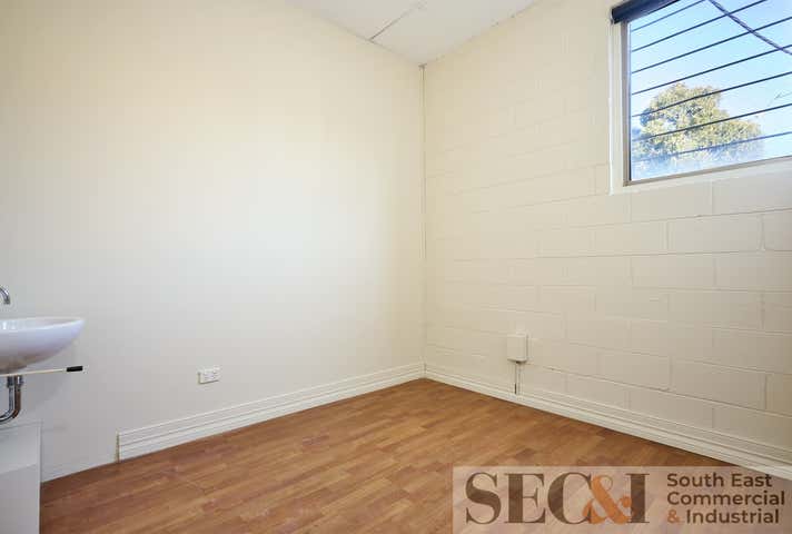 3/1565 Ferntree Gully Road Knoxfield VIC 3180 - Image 7