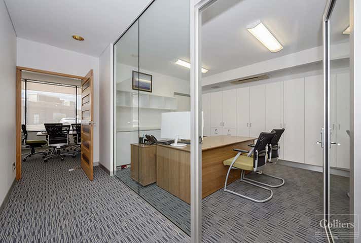 319-321 Ross River Road Aitkenvale QLD 4814 - Image 35