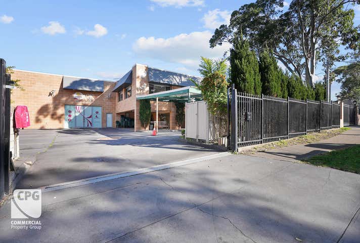 22 Garema Circuit Kingsgrove NSW 2208 - Image 3