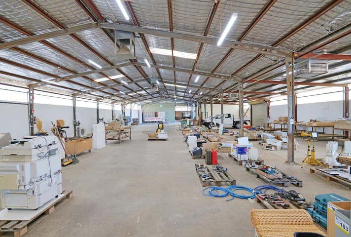 19 Stebbing Road Maddington WA 6109 - Image 4