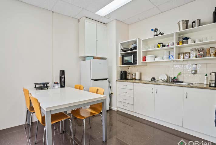7/3 Torca Terrace Mornington VIC 3931 - Image 5