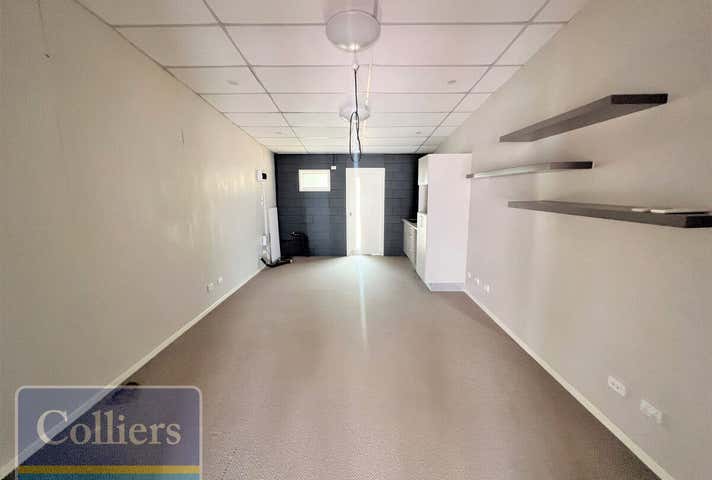 2/1 McIlwraith Street South Townsville QLD 4810 - Image 4