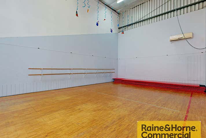 2/983 South Pine Road Everton Hills QLD 4053 - Image 2