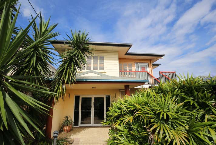 205 Aumuller Street Bungalow QLD 4870 - Image 2